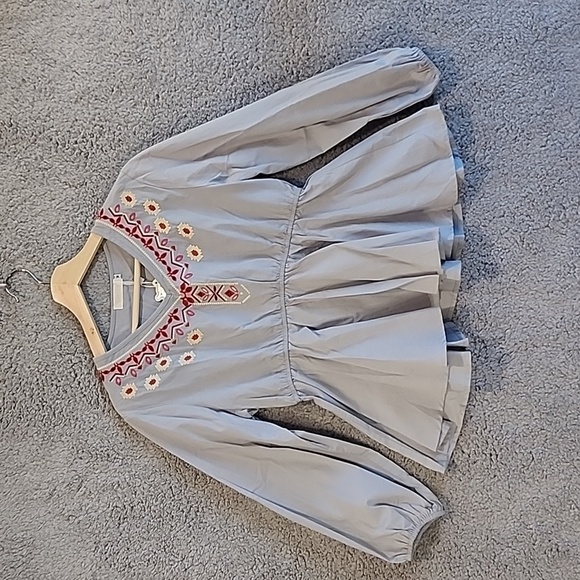 Gamiss Steel Gray Long Sleeve V-neck Embroidered Blouse NEW Sz M - Picture 1 of 7